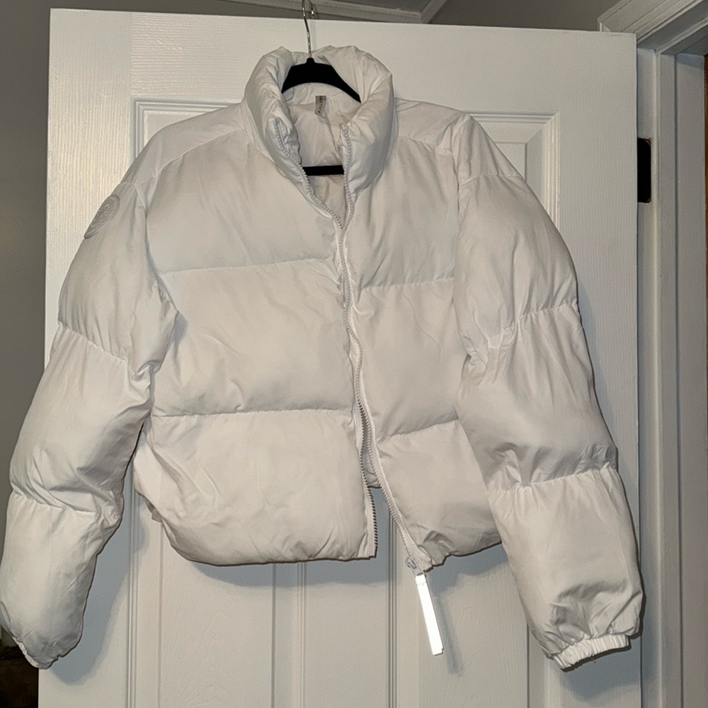Fabletics Cropped Puffer Jacket